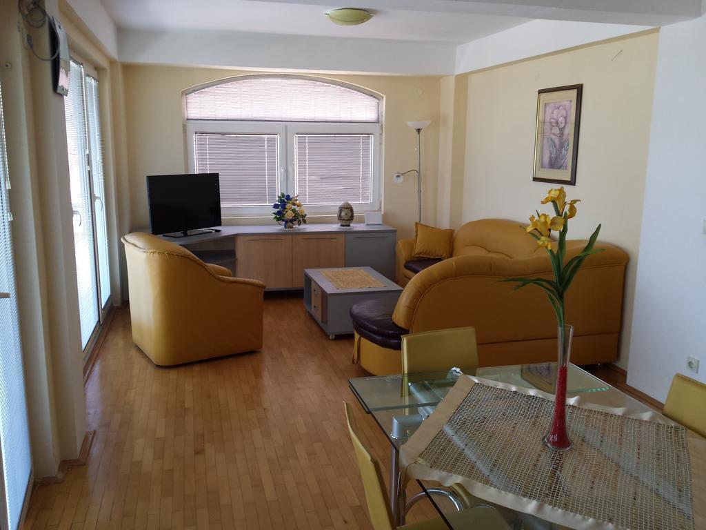 Gjole Apartments Lagadin Oda fotoğraf